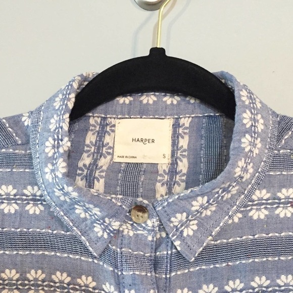 HARPER Chambray Norwegian Floral Patterned Button Up Shirt Women’s S Francesca’s - Picture 2 of 7